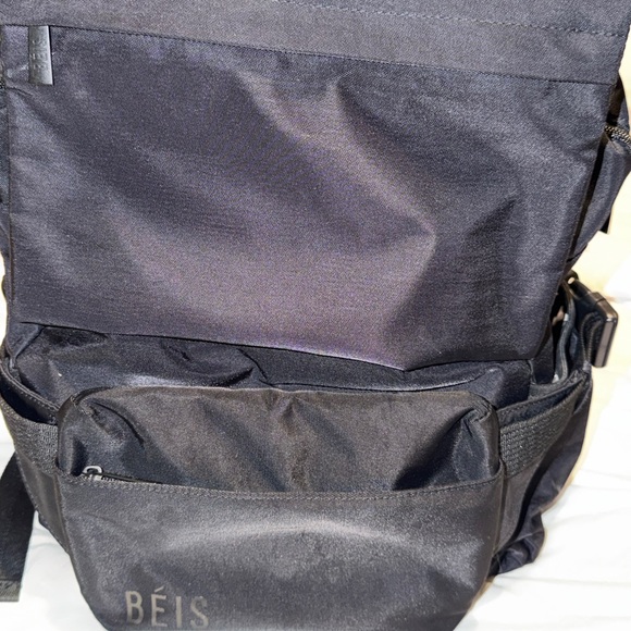 Beis the Ultimate Diaper bag in Black - Picture 3 of 6
